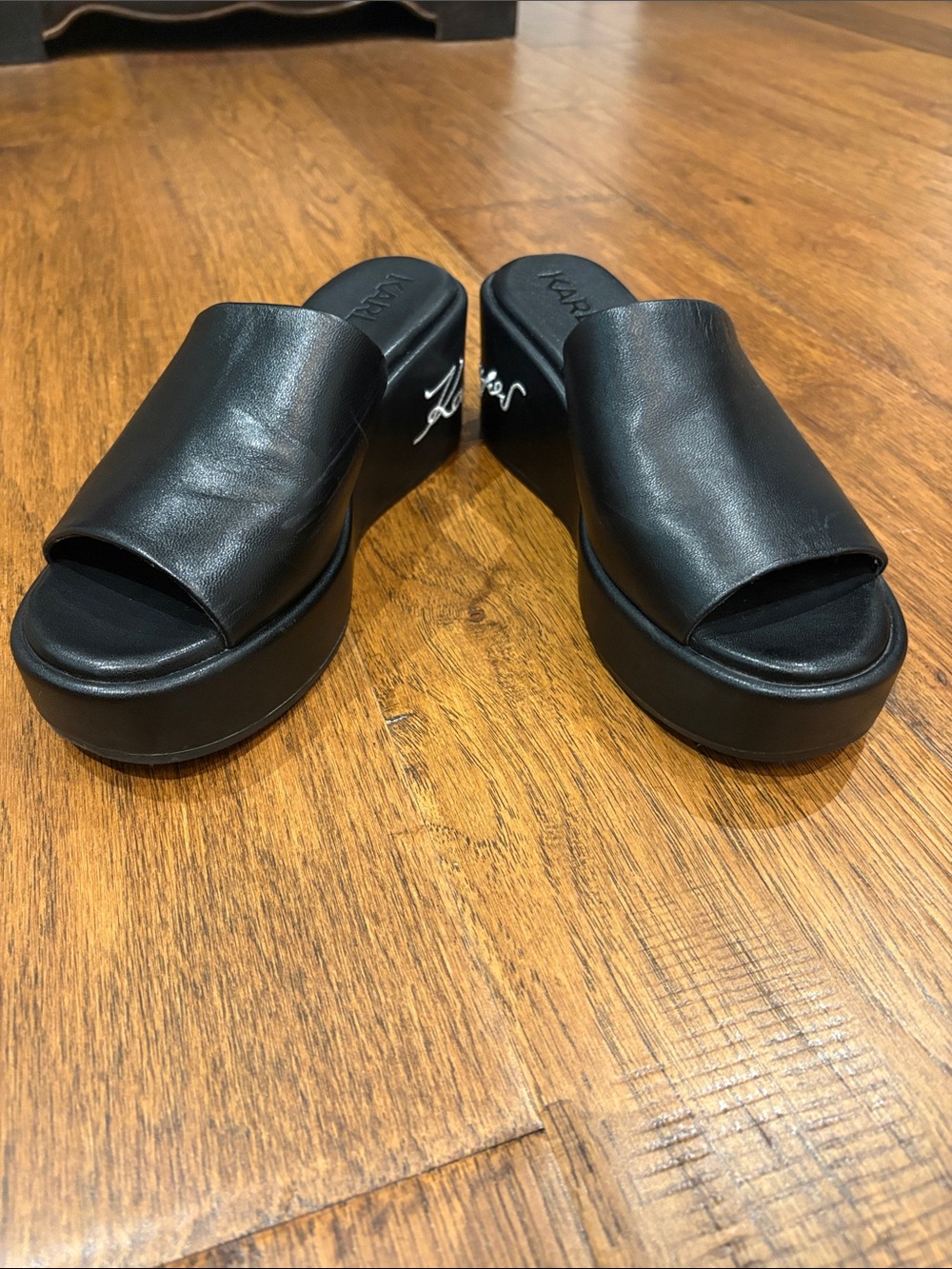 Karl Lagerfeld Black Leather Calvina Mules